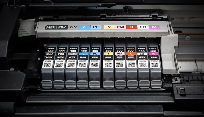 Chargement des cartouches de la Canon Pro-1100